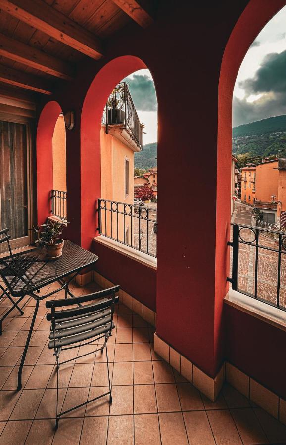 Casa Vacanze Al Lago P2 Monasterolo del Castello Εξωτερικό φωτογραφία