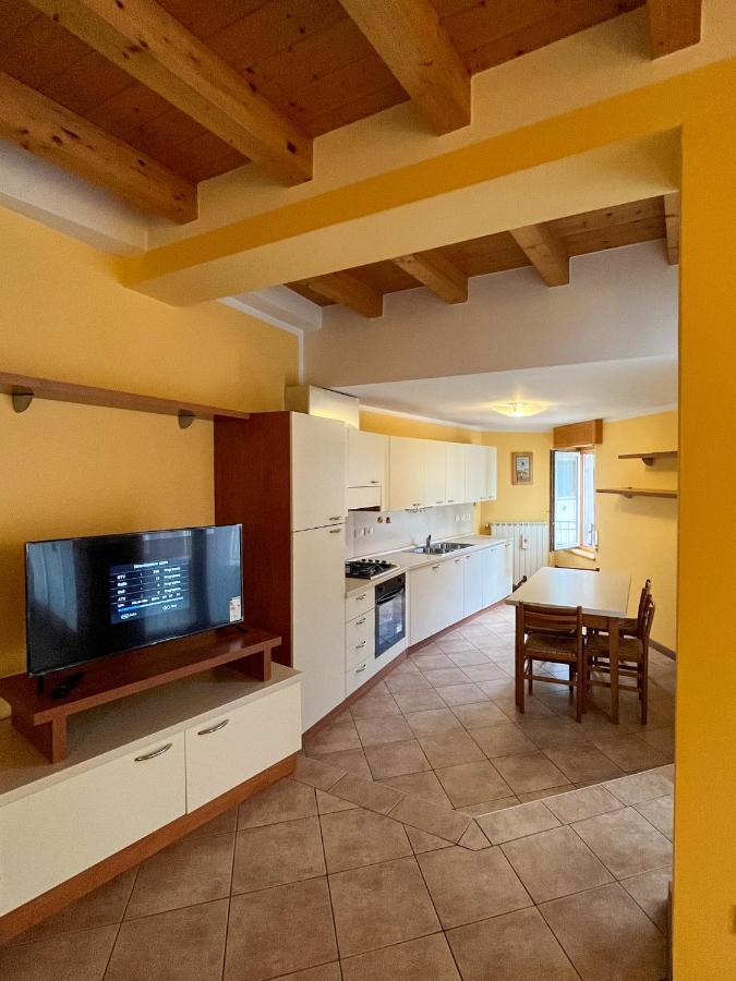 Casa Vacanze Al Lago P2 Monasterolo del Castello Εξωτερικό φωτογραφία